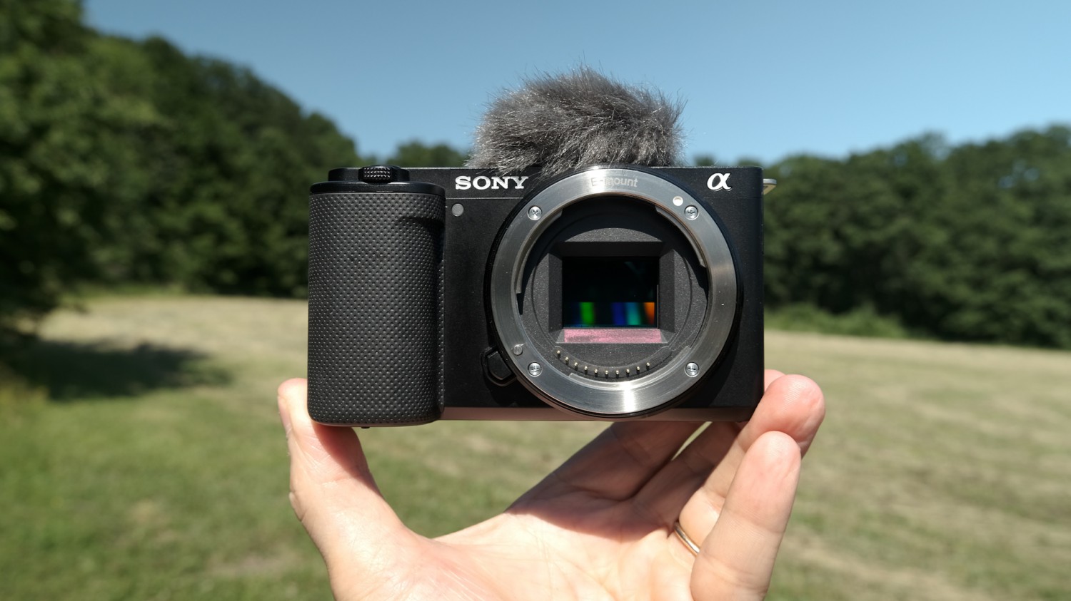 Sony ZV-E10 + 16-50mm (ZVE10LBDI) /