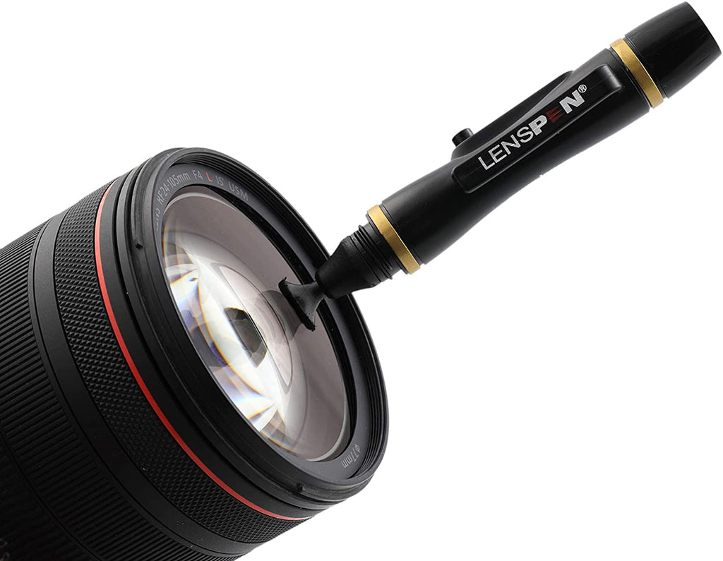 LensPen Original cleaning a camera lens front element