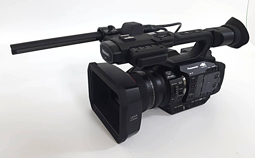 Sennheiser MKH 416 on a professional camera