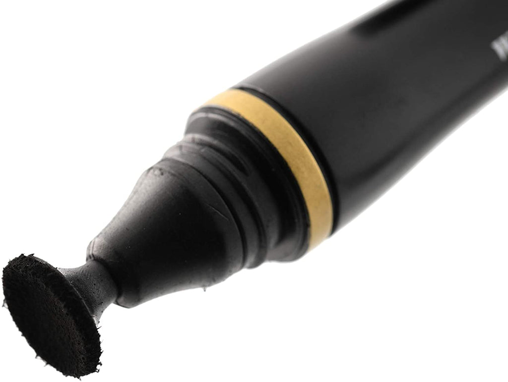 Close-up of the LENSPEN New Original carbon cleaning tip