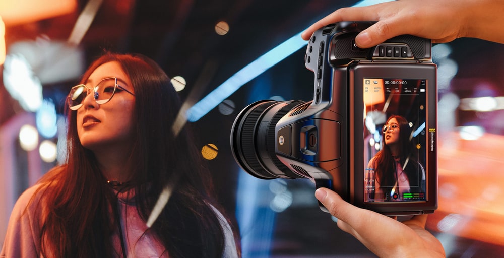 Blackmagic Pocket Cinema Camera 6K Pro – Vertical video and 21.2 MP stills