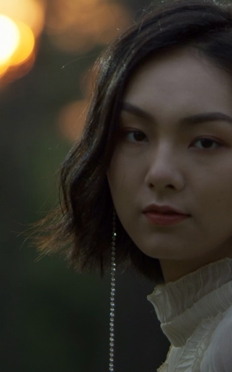 Official DZOFILM Pictor portrait rendering and bokeh sample