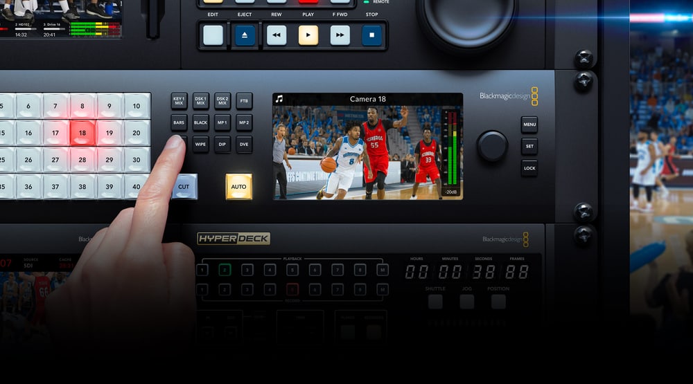ATEM 4 M/E Constellation HD – Control panel right on the front