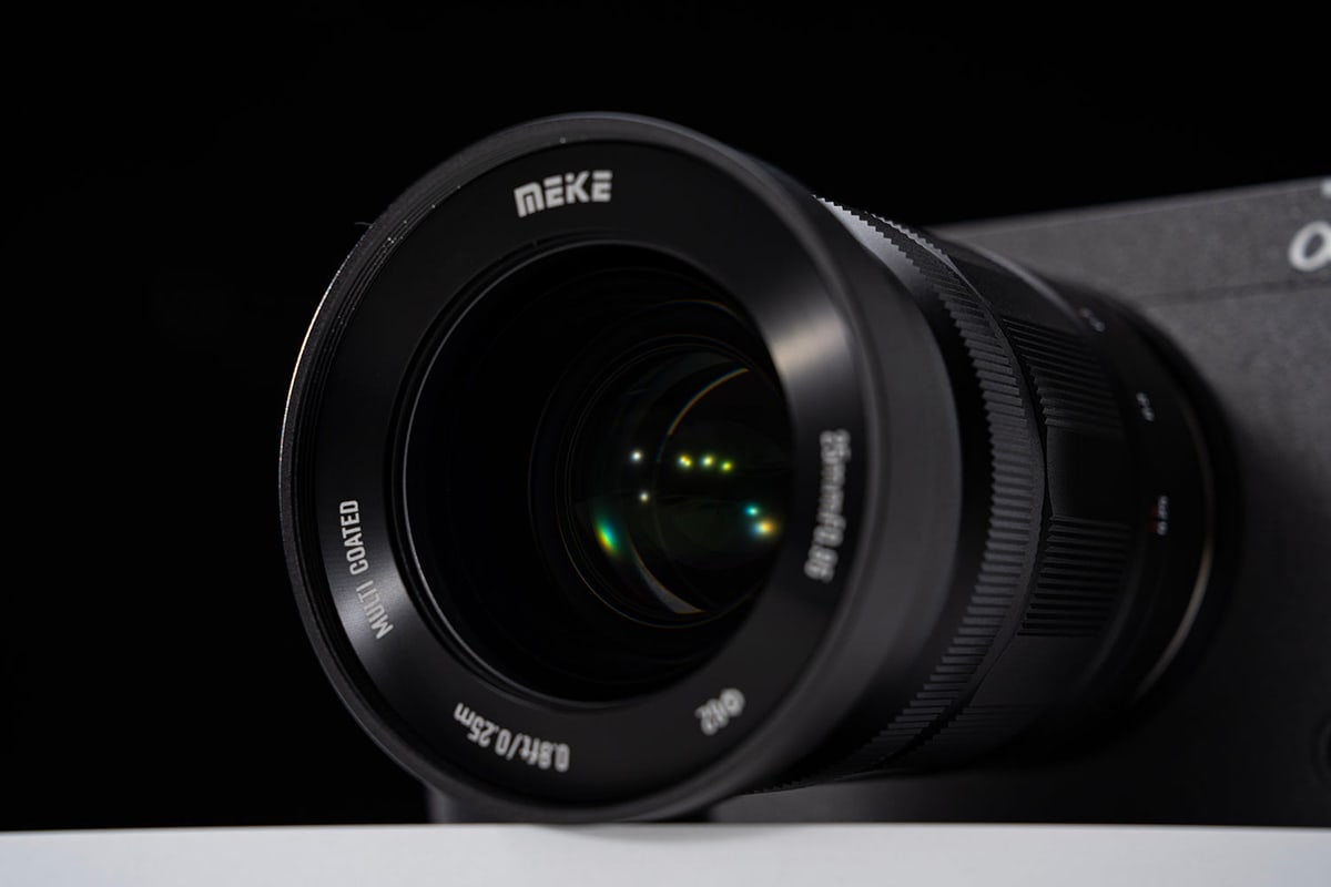 MK-25MM F0.95 Aps-C Z