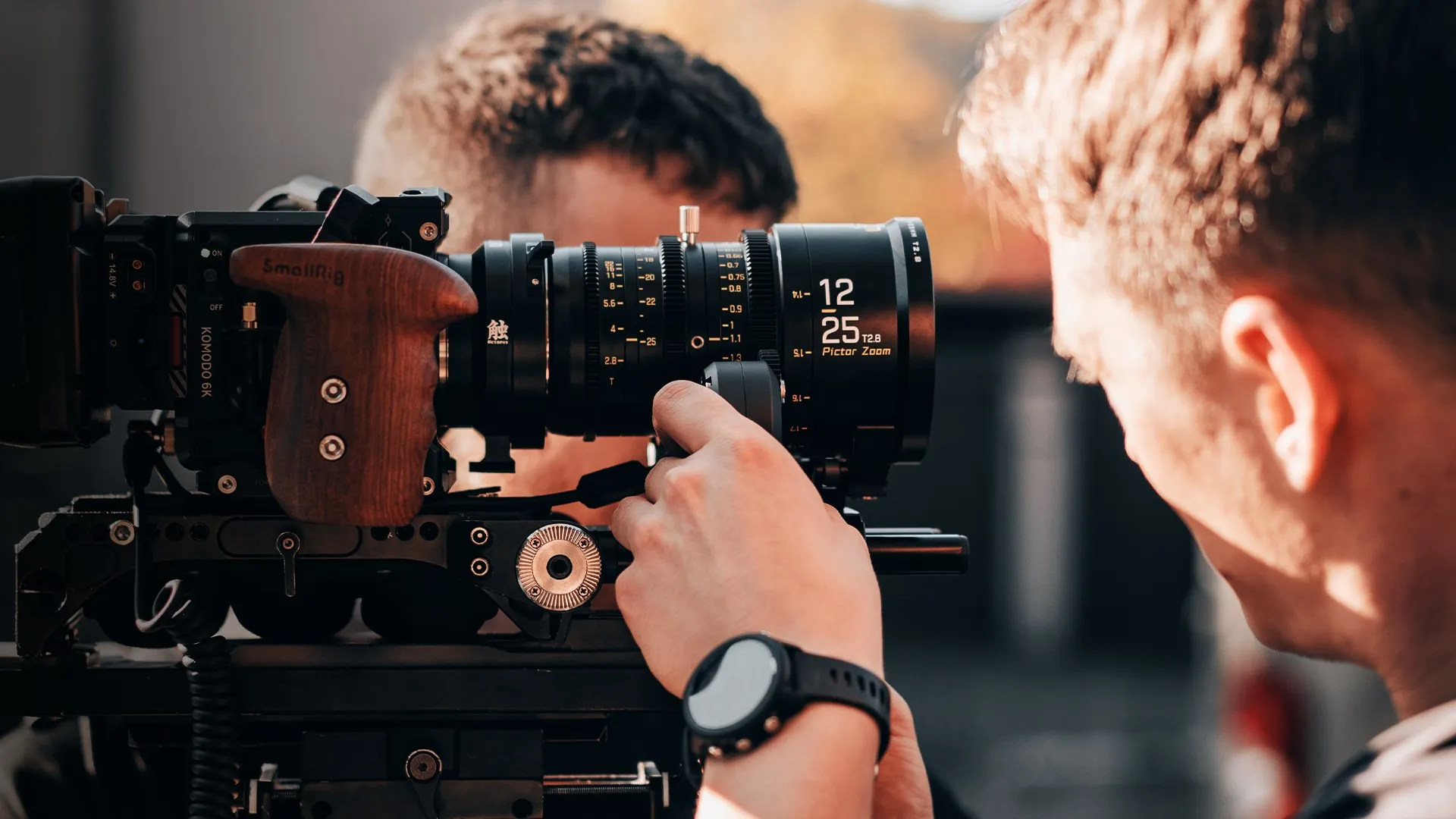 Official DZOFILM Pictor 12–25mm ultra-wide sample image