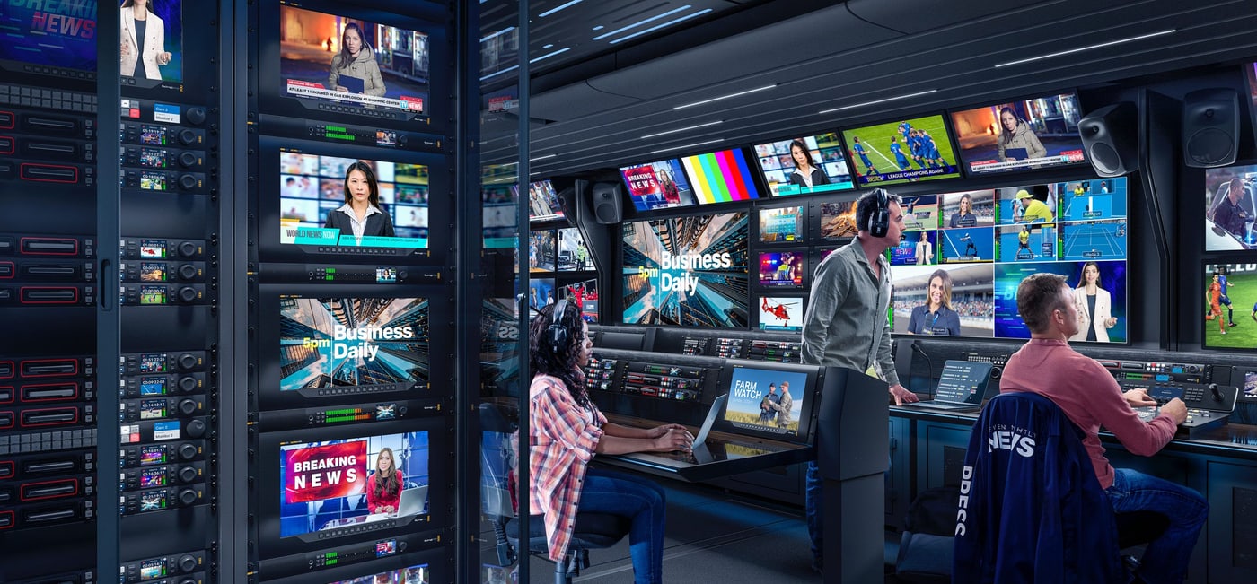 SmartView 4K G3 – IP, SDI and monitoring in one rack monitor