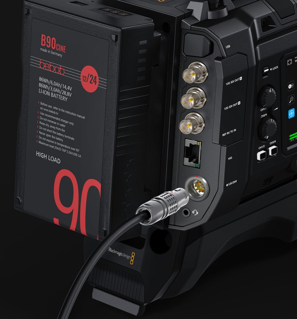Blackmagic URSA Cine Immersive – 24 V power
