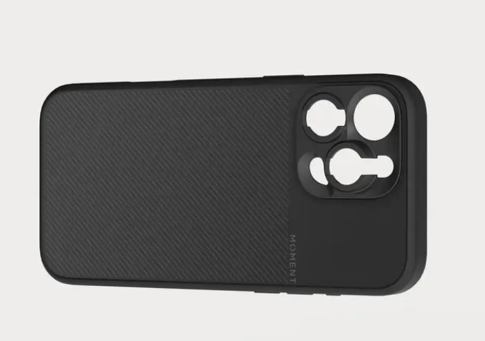 Moment Camera Case iPhone 16 Pro Max Black, camera-side view
