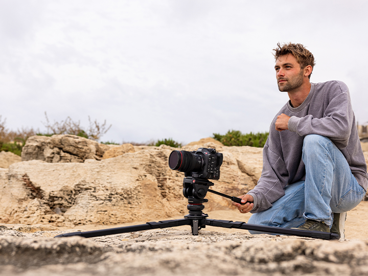 Manfrotto ONE MTONEC carbon hybrid tripod