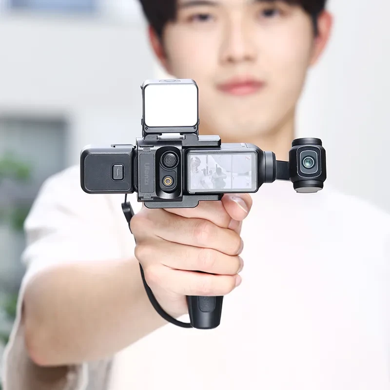 Ulanzi PK-06 in use with DJI Osmo Pocket 3