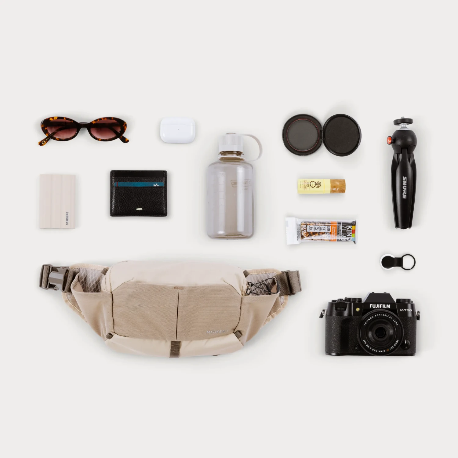 Moment Slate Sling 4L Desert worn crossbody