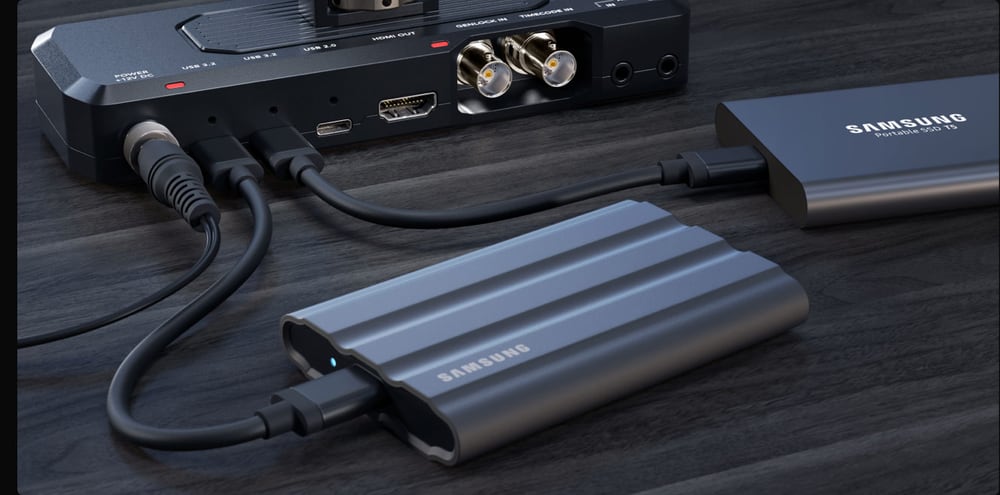 Turn your iPhone into a synchronized production camera – External disks and power
