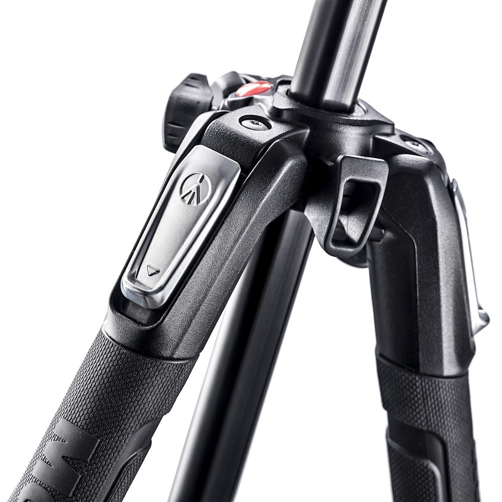 Quick Power Lock levers and leg-angle selector on the MT190X3