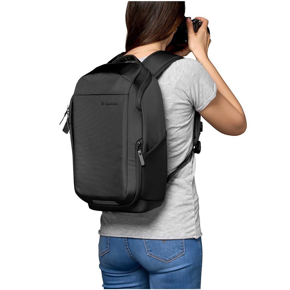 Manfrotto Advanced Compact Backpack III in use