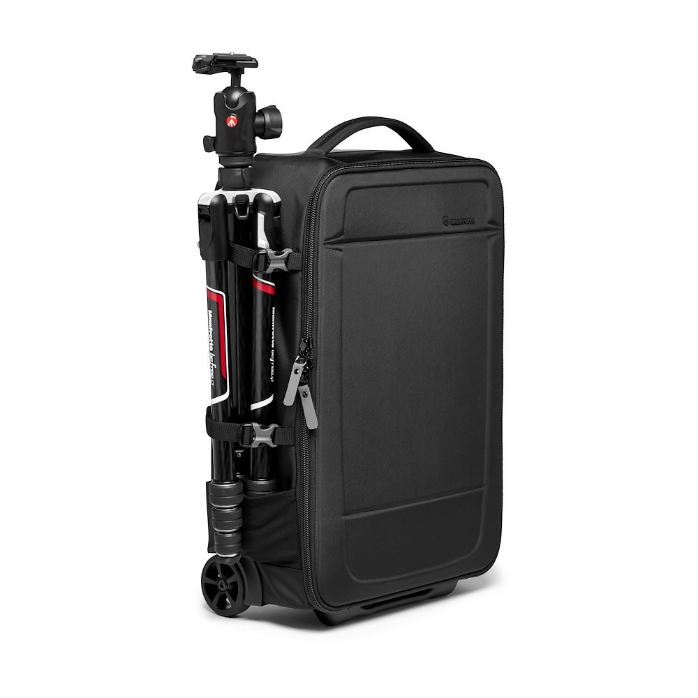 Tripod attached to the side of the Manfrotto MB MA3-RB