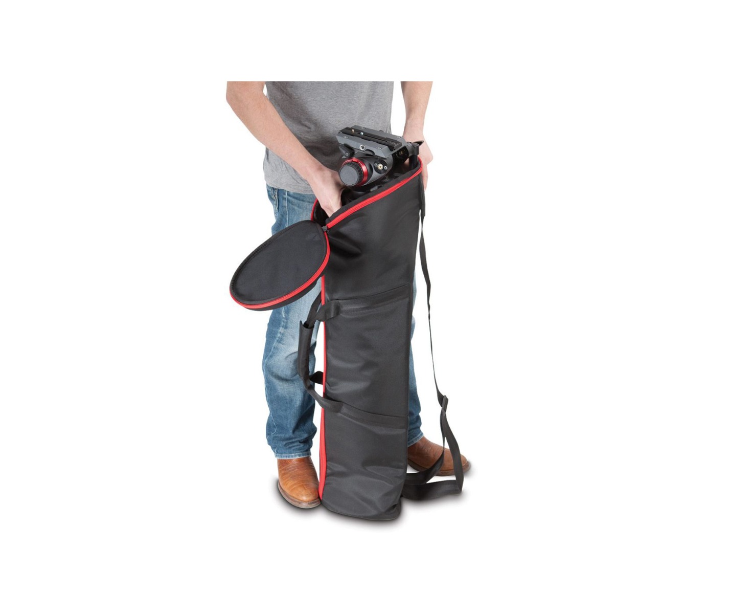 Loading a tripod with attached head into the Manfrotto MBAG80N