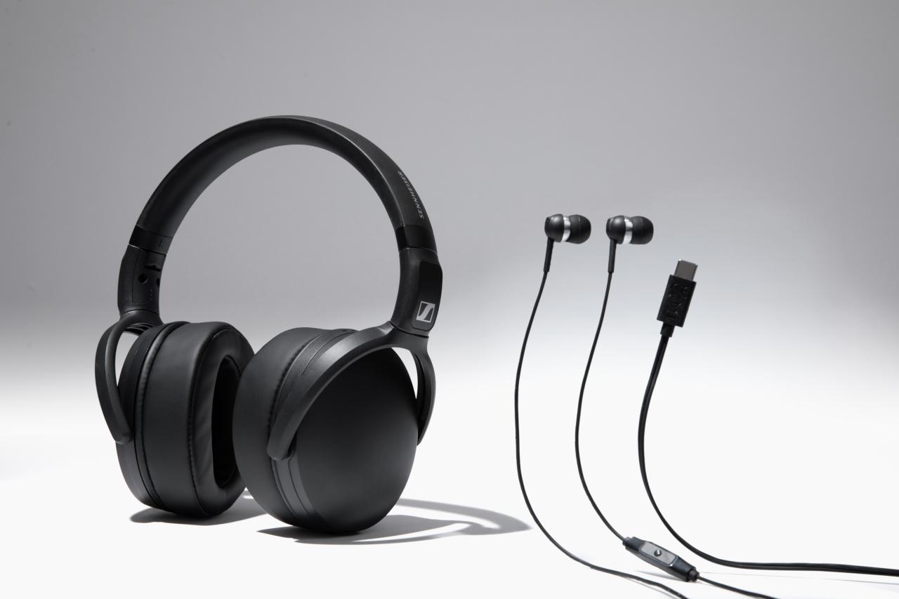 Foldable closed-back Sennheiser HD 400 U