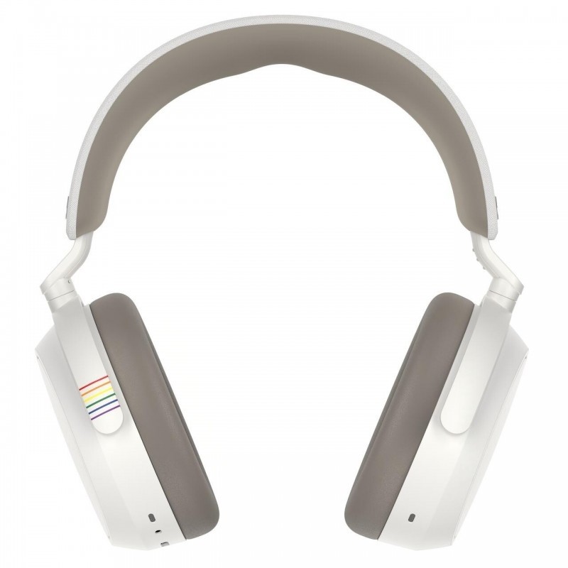 MOMENTUM 4 Wireless design and controls