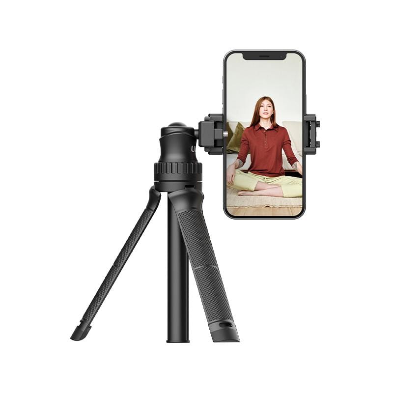 Ulanzi MT-34 holding a smartphone