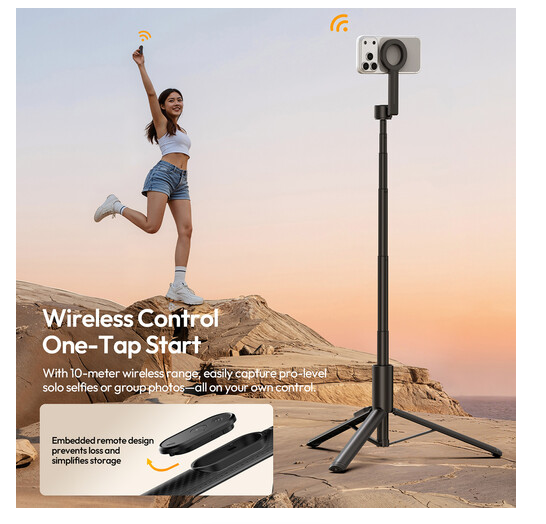 Ulanzi SK27 used outdoors as a tall smartphone tripod