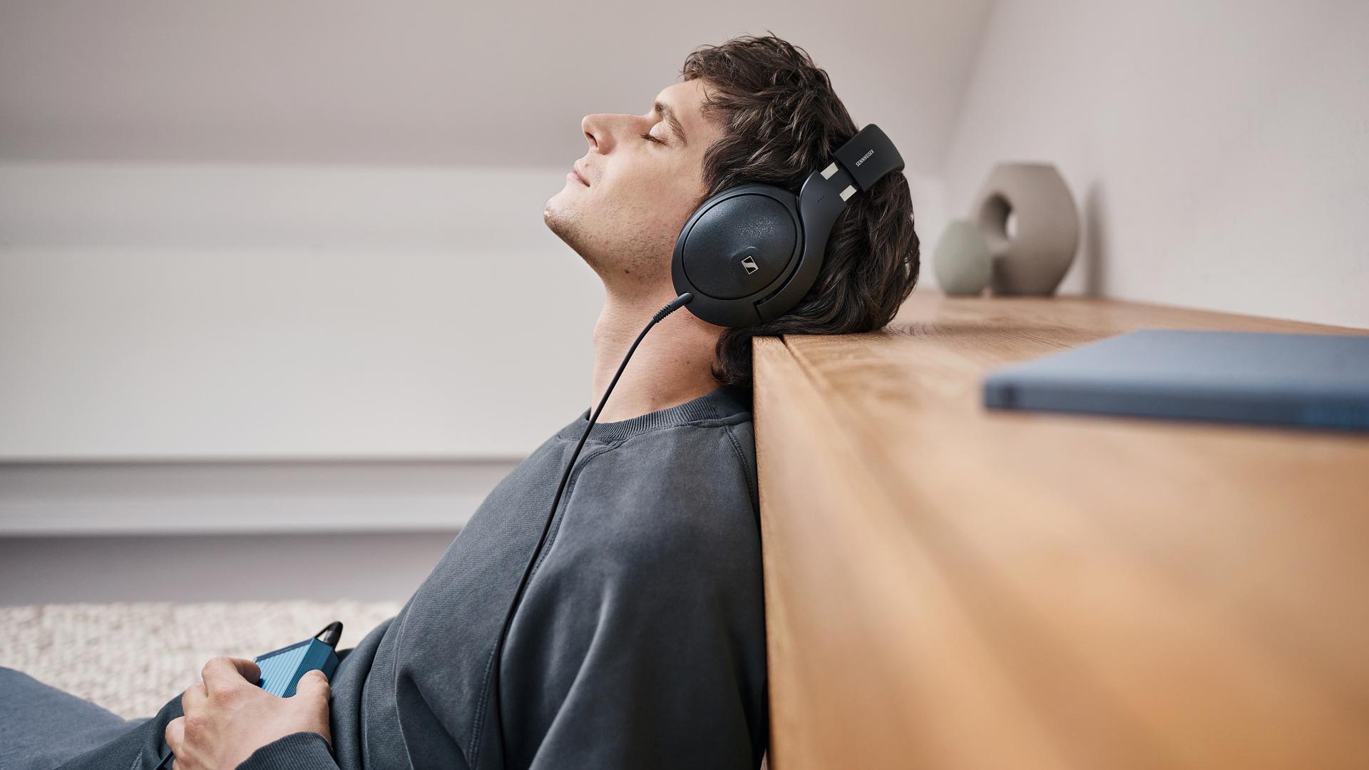 Sennheiser HD 620S closed-back audiophile headphones