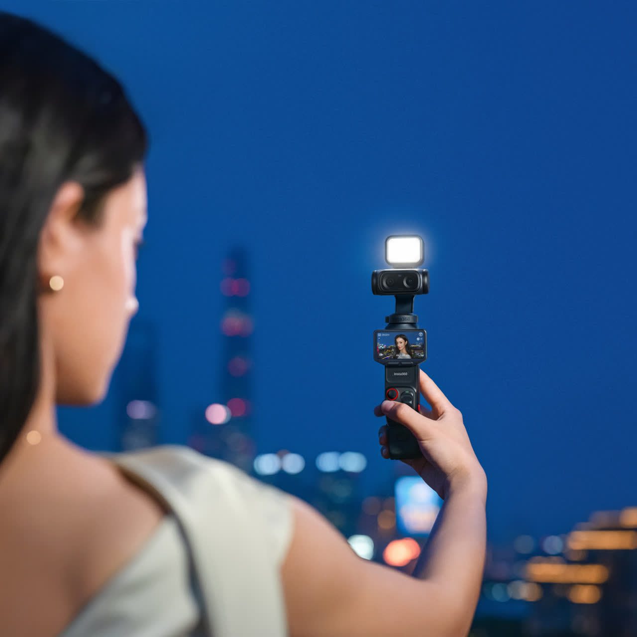 Mini Fill Light in use with Insta360 Luna Ultra