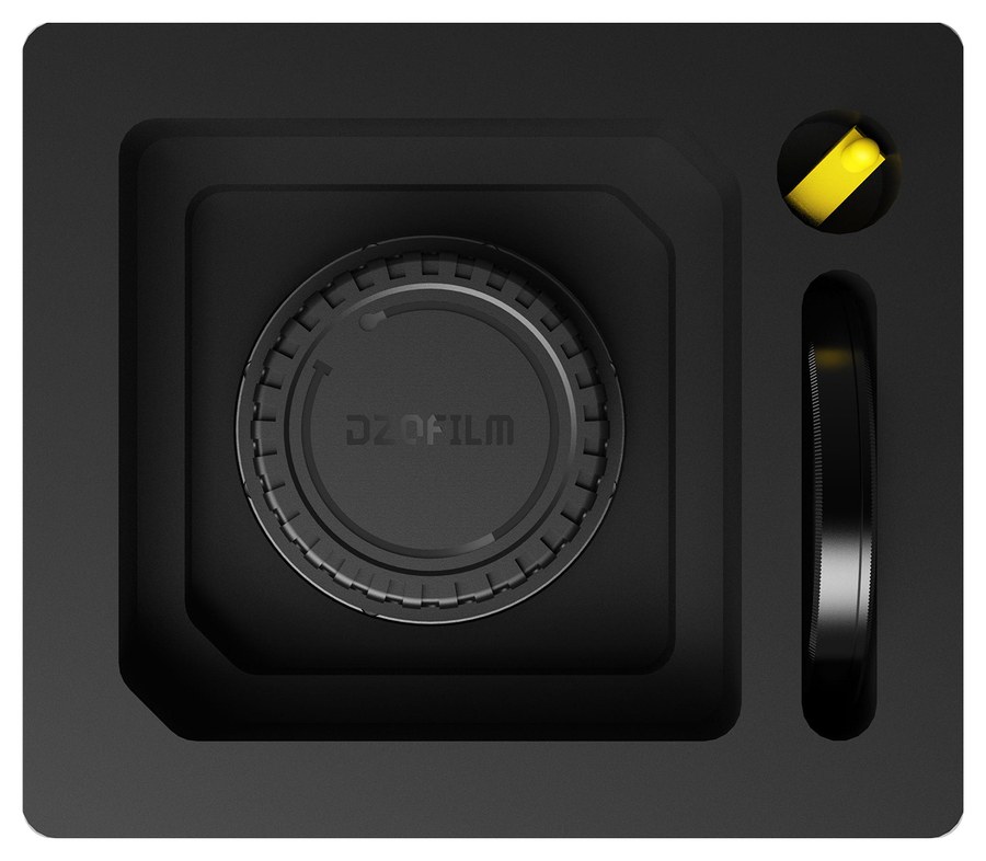 DZOFILM Pavo 180mm T2.8 2× Anamorphic – Neutral, PL/EF, Feet Scale – EF mount in the box