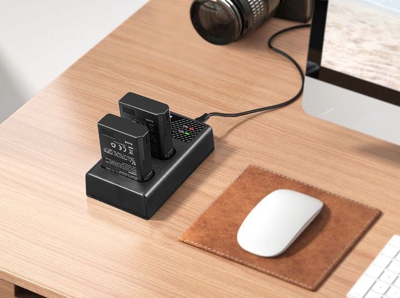 2-slot charger