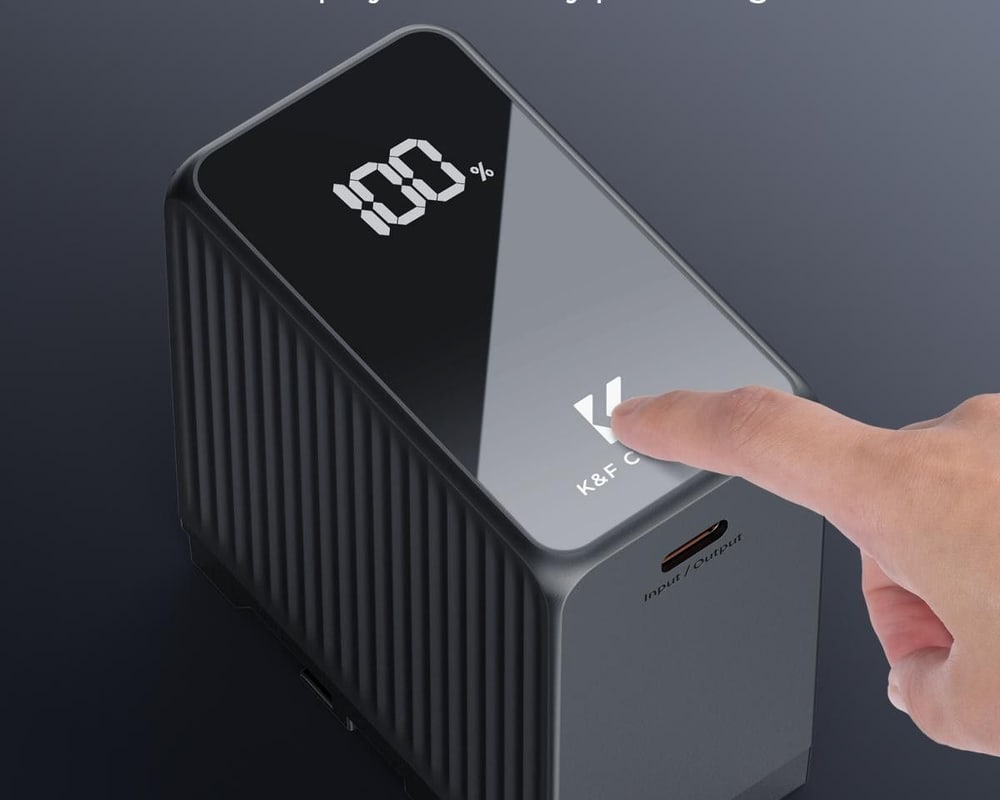 OLED touch display and USB-C