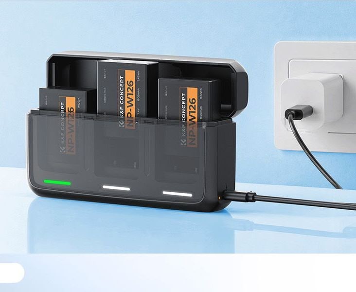 Triple-slot charger