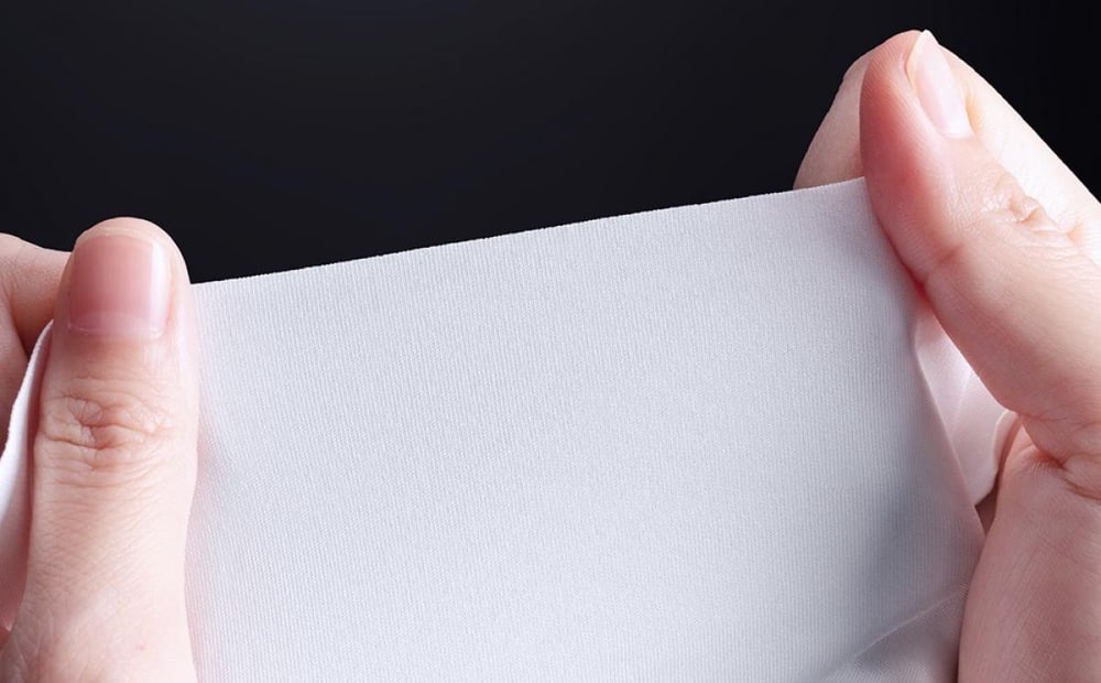 Laser-sealed edges