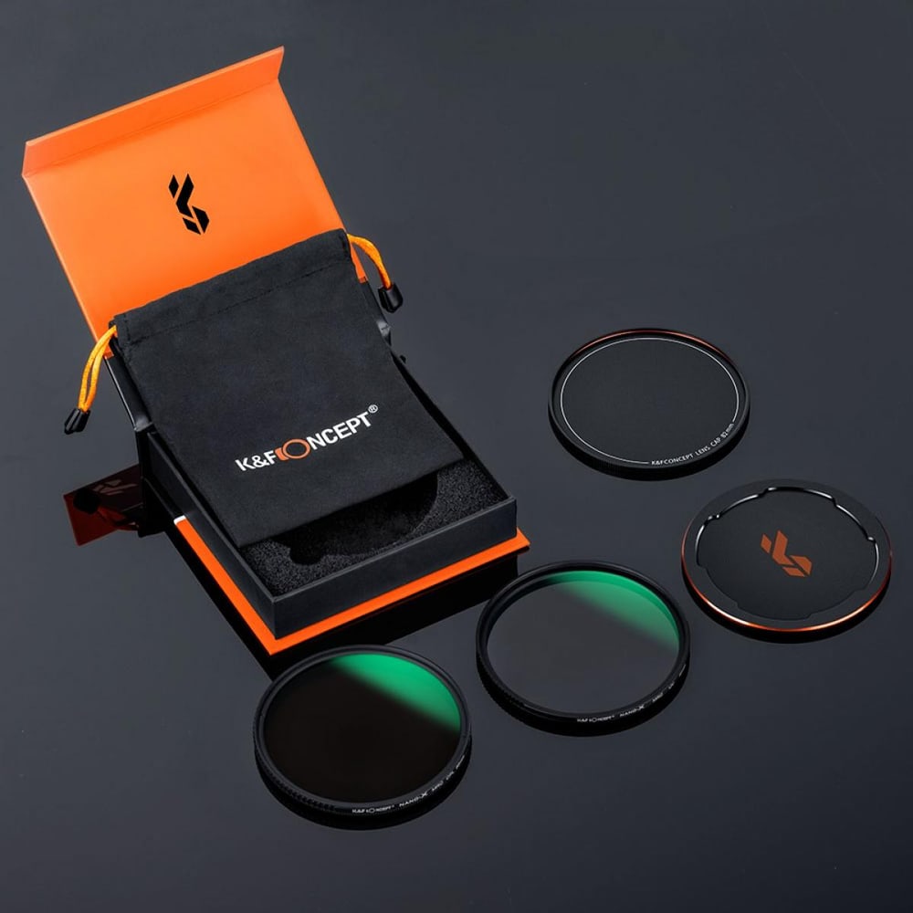 UV and polarising filter with caps