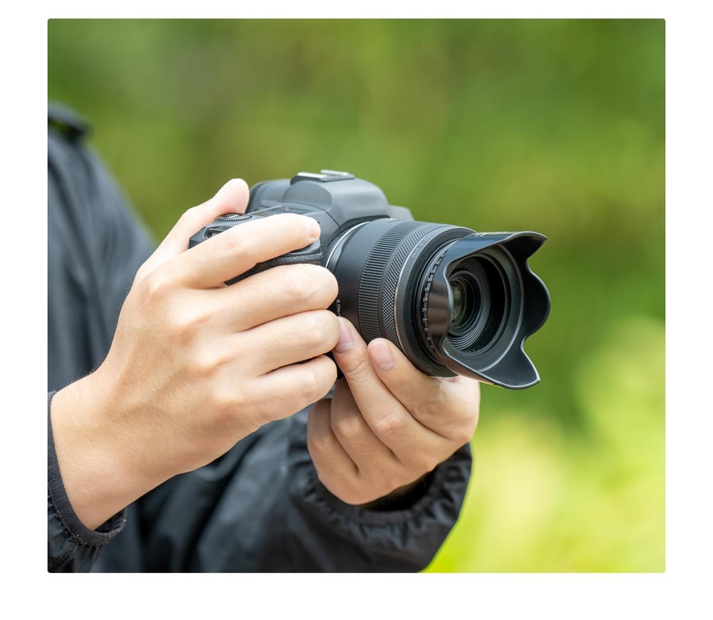 For lenses with a ⌀52 mm thread