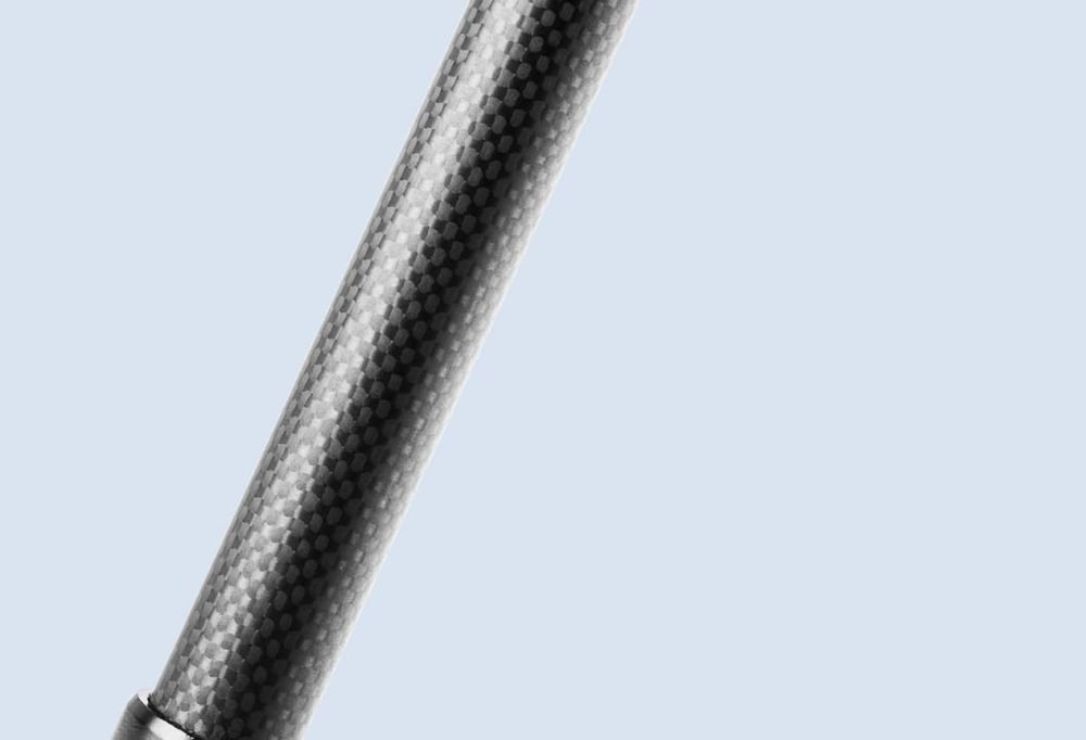 Carbon fibre legs
