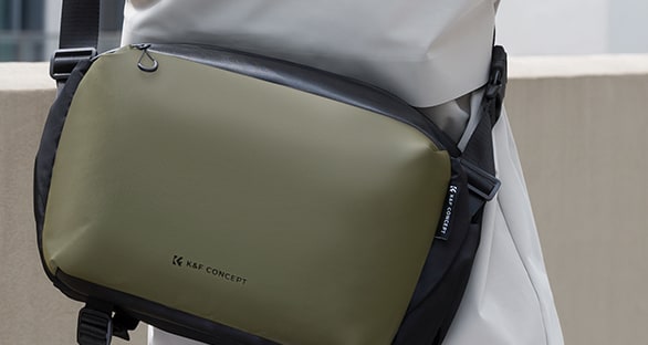 Shoulder, crossbody or by hand