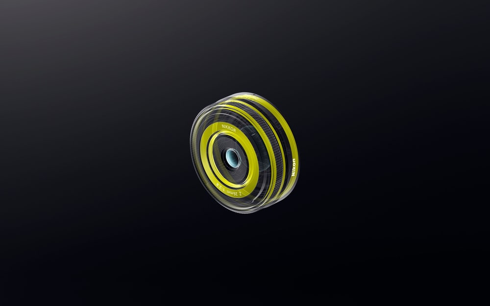 A lens hood that takes filters