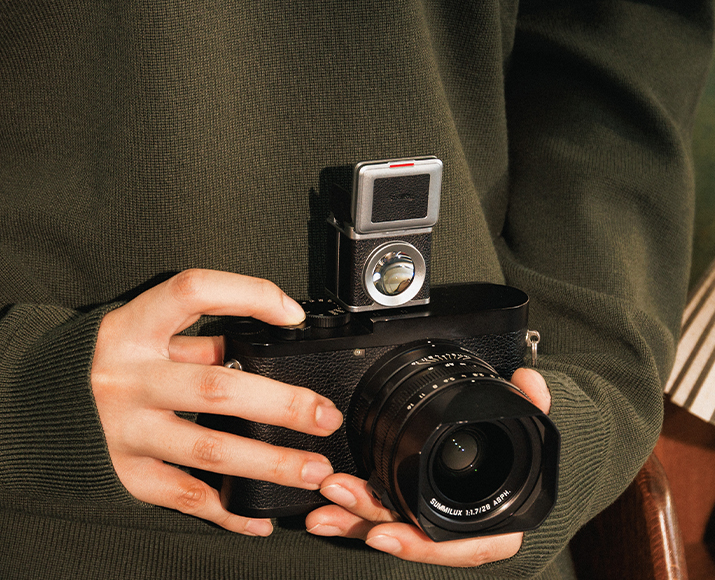 28mm optical viewfinder for waist-level viewing