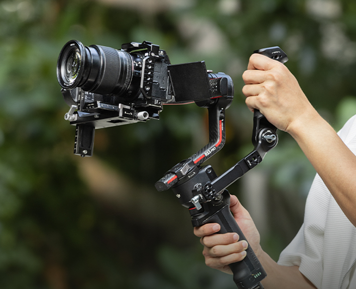 Nikon Z5IIc cage with a HawkLock NATO rail – 6