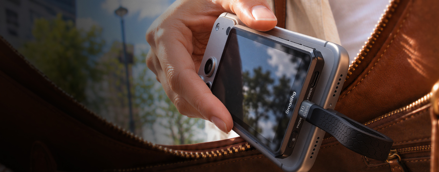 Touchscreen for shooting with the rear camera – 7