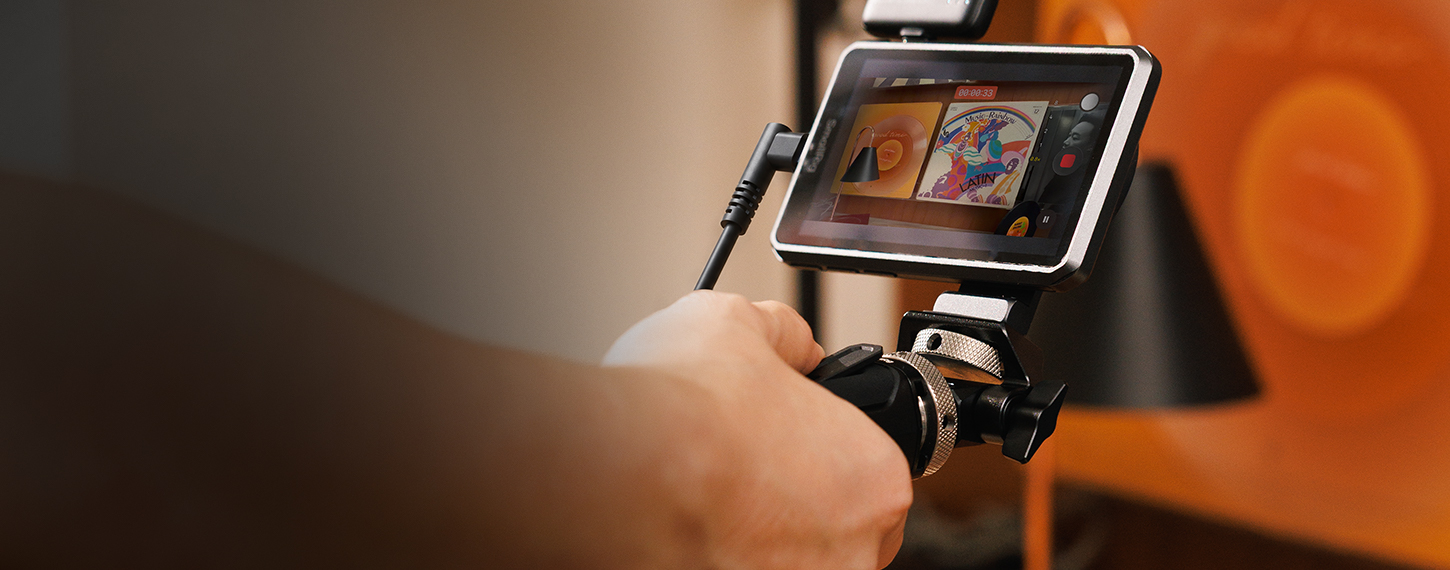 Touchscreen for shooting with the rear camera – 9