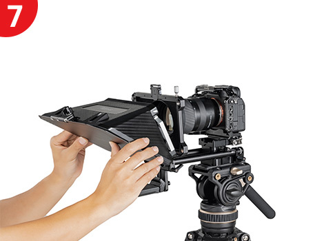 Align the clamp-on back 95mm and mount the Matte Box
