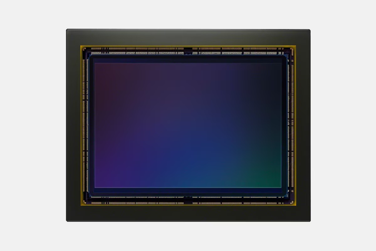 Full-frame stacked Exmor RS sensor of the Sony FX5