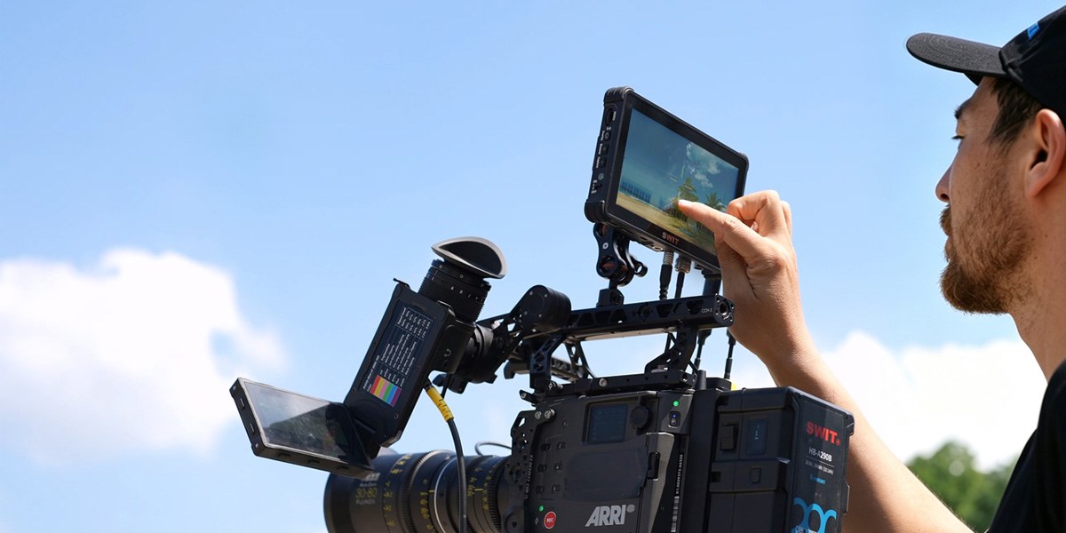 SWIT K7 On-Camera Monitor