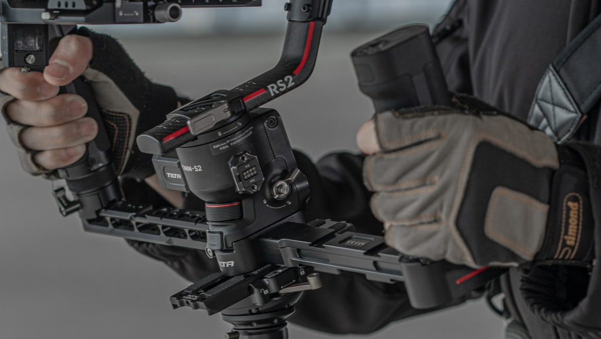 Dual handle bracket and power