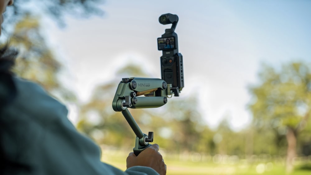 The handle turns the mount into a stabiliser
