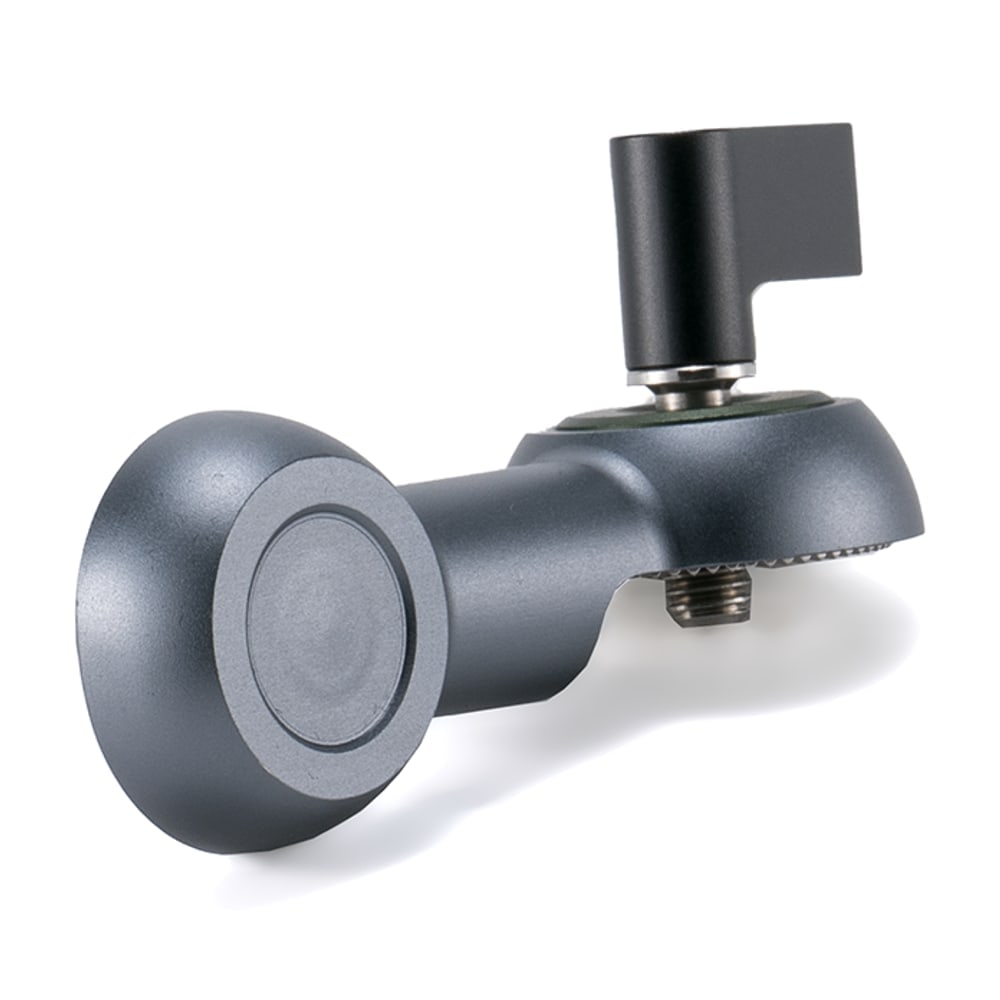 Balance over the centre of the suction cup