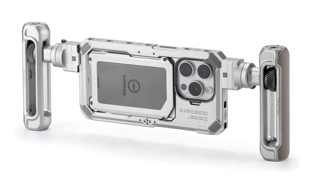 A filmmaking cage around the phone