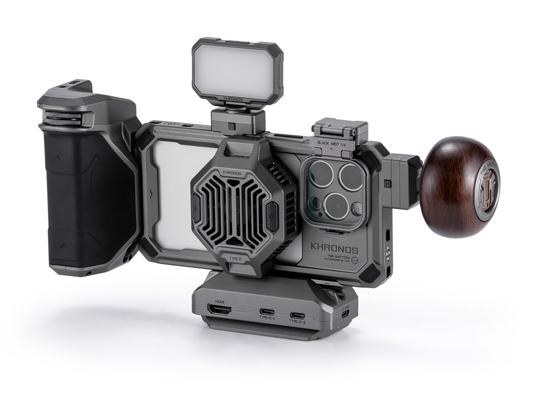 A filmmaking cage around the phone