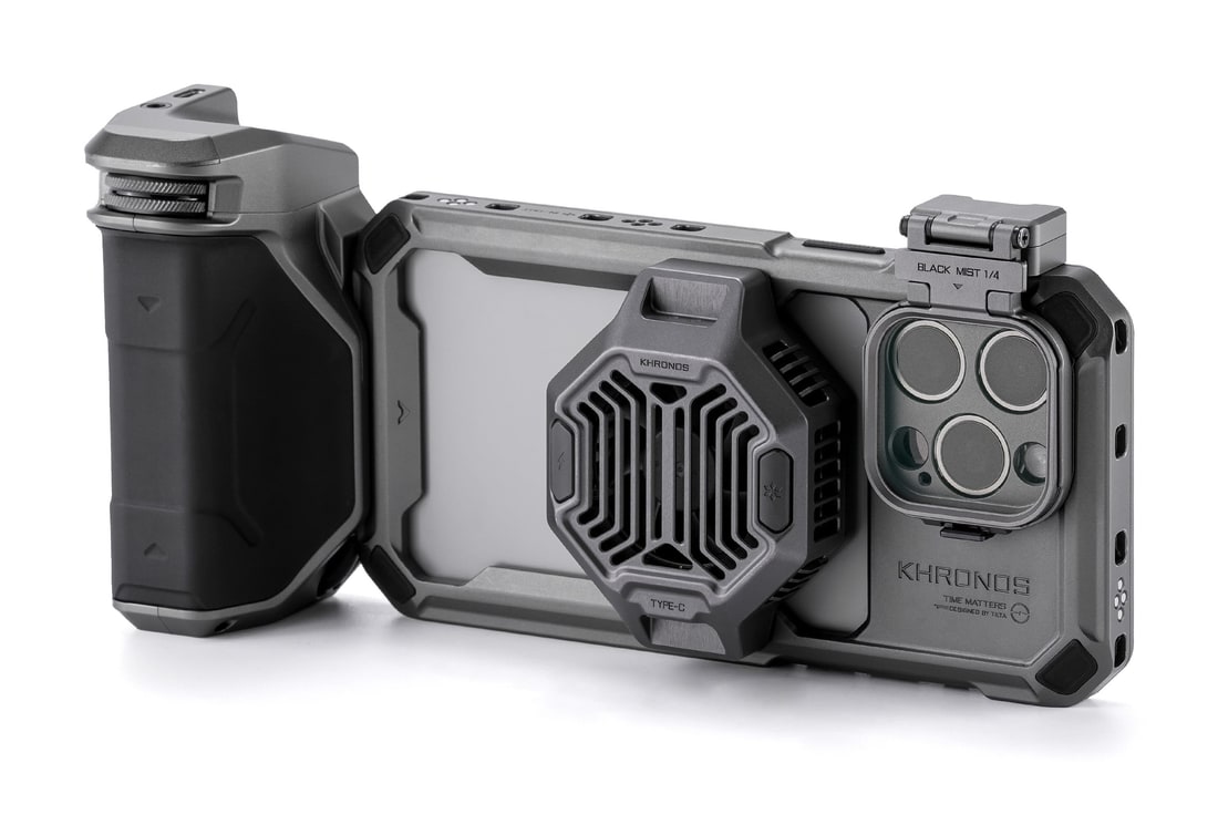 A filmmaking cage around the phone