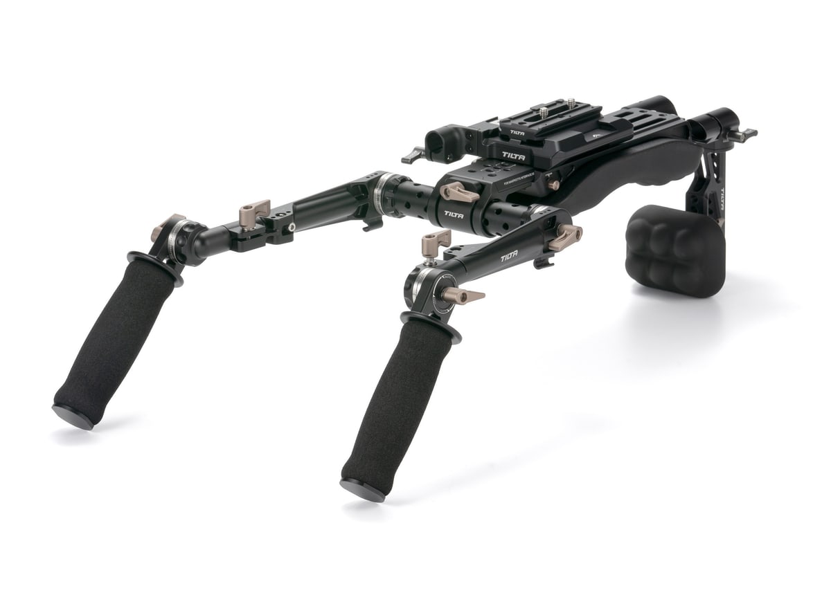 A baseplate for Manfrotto and ARCA alike